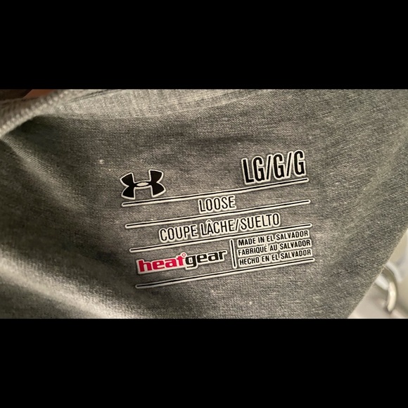 Under Armour Split Branded Short Sleeve At… - Picture 3 of 5
